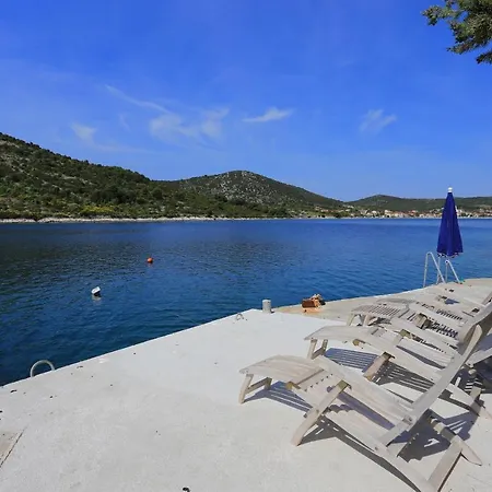 By The Sea Vinisce, Trogir - 18674 Apartment *