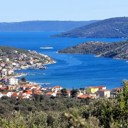 By The Sea Vinisce, Trogir - 18674 Vinisce