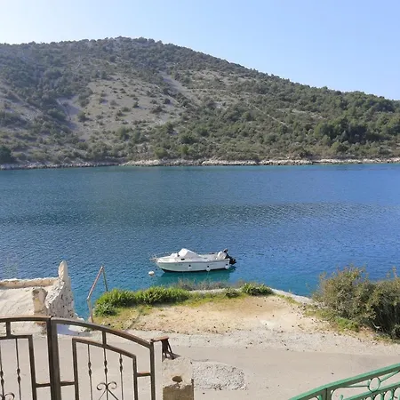 By The Sea Vinisce, Trogir - 18674 Apartment Vinisce