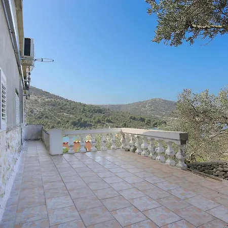 By The Sea Vinisce, Trogir - 18674 Apartment *