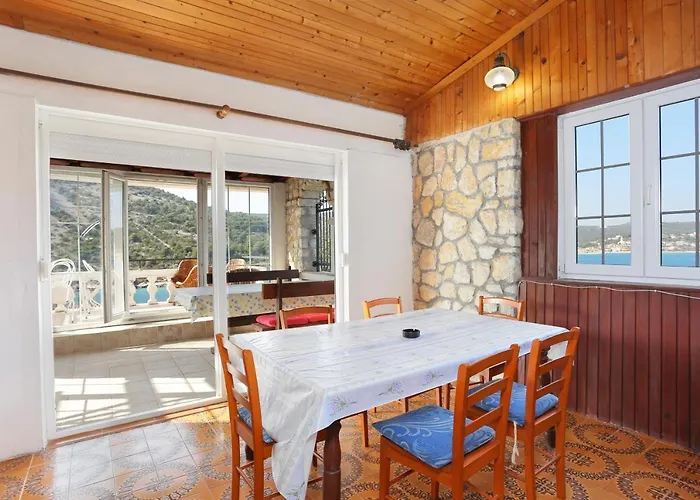 Apartman By The Sea Vinisce, Trogir - 18674