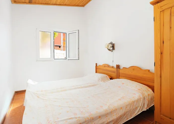 Apartman By The Sea Vinisce, Trogir - 18674 *